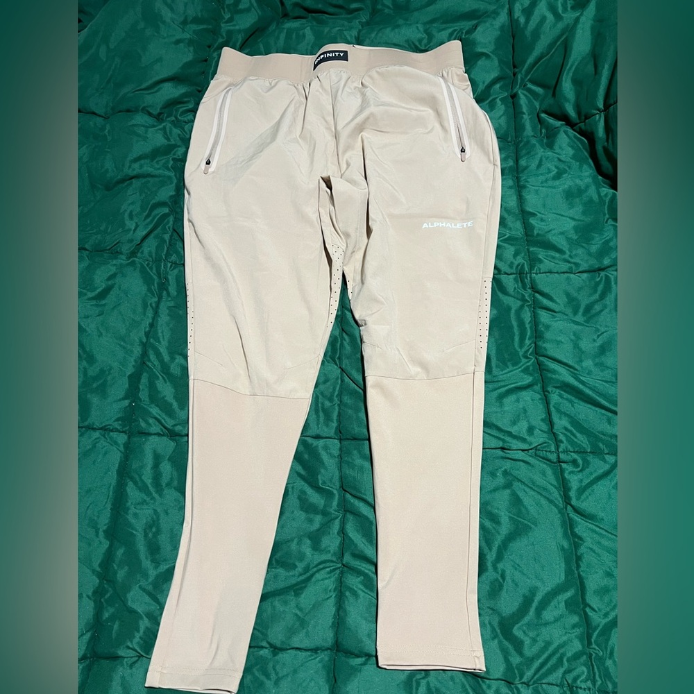 Alphalete Infinity Tech Tan joggers size XL